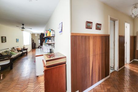 Apartamento à venda com 206m², 3 quartos e 1 vagaCorredor 