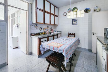 Apartamento à venda com 206m², 3 quartos e 1 vagaCozinha 