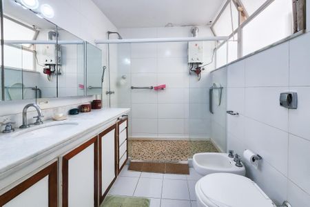 Apartamento à venda com 206m², 3 quartos e 1 vagaBanheiro 1