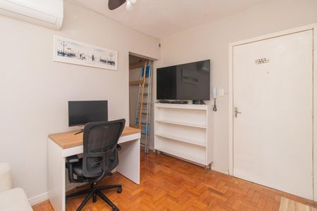 Sala de apartamento à venda com 1 quarto, 40m² em Menino Deus, Porto Alegre