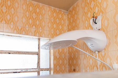 Banheiro de apartamento à venda com 1 quarto, 40m² em Menino Deus, Porto Alegre