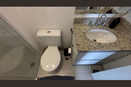Apartamento à venda com 72m², 2 quartos e 2 vagas Apartamento à venda com 72m², 2 quartos e 2 vagasBanheiro da Suíte 2