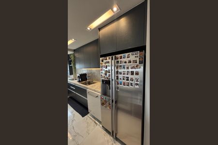 Apartamento à venda com 72m², 2 quartos e 2 vagas Apartamento à venda com 72m², 2 quartos e 2 vagasCozinha