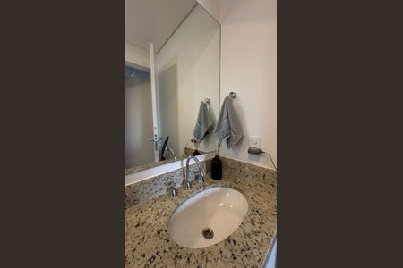 Apartamento à venda com 72m², 2 quartos e 2 vagas Apartamento à venda com 72m², 2 quartos e 2 vagasBanheiro da Suíte 2