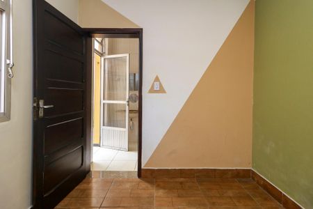 Casa para alugar com 100m², 2 quartos e 1 vagaEdicula