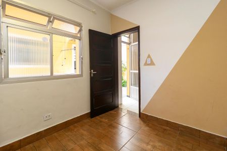 Casa para alugar com 100m², 2 quartos e 1 vagaEdicula