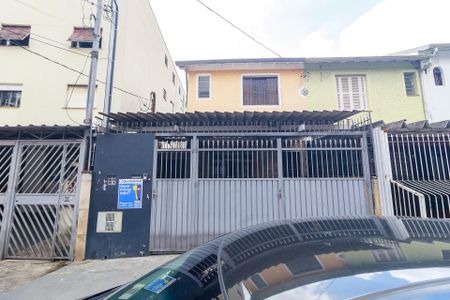 Casa para alugar com 100m², 2 quartos e 1 vagaFachada