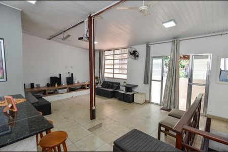 Casa à venda com 260m², 4 quartos e 1 vagaTerraço