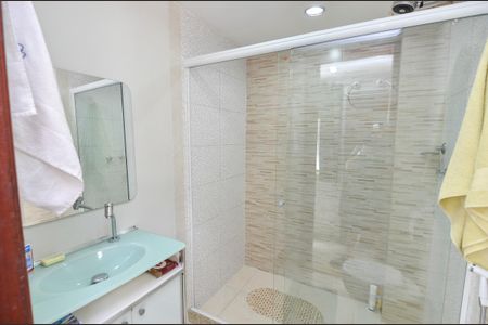 Casa à venda com 260m², 4 quartos e 1 vagaBanheiro da Suíte 1