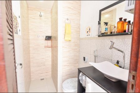 Casa à venda com 260m², 4 quartos e 1 vagaBanheiro 1