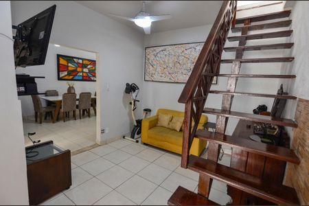 Sala de casa à venda com 4 quartos, 260m² em Vila Isabel, Rio de Janeiro