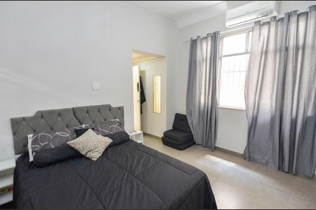 Casa à venda com 260m², 4 quartos e 1 vagaSuíte 2