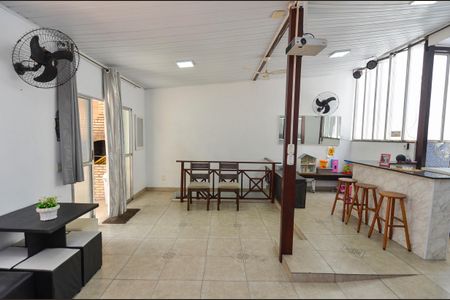 Casa à venda com 260m², 4 quartos e 1 vagaTerraço