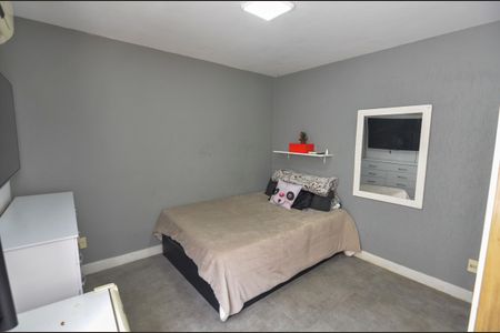 Casa à venda com 260m², 4 quartos e 1 vagaSuíte 1