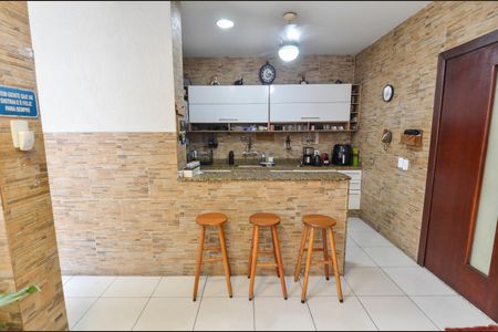 Casa à venda com 260m², 4 quartos e 1 vagaCozinha