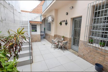 Casa à venda com 260m², 4 quartos e 1 vagaÁrea de Serviço