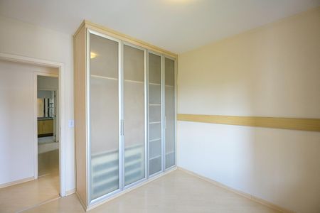 Apartamento à venda com 128m², 3 quartos e 2 vagasQuarto 2