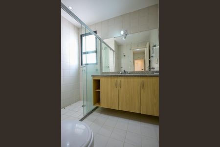 Apartamento à venda com 128m², 3 quartos e 2 vagasArmário da Suíte 