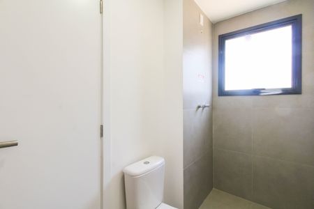 Apartamento à venda com 107m², 2 quartos e 2 vagasBanheiro da Suíte 2