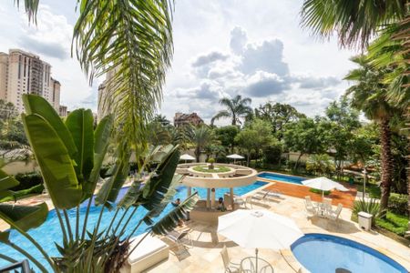 Apartamento à venda com 315m², 4 quartos e 4 vagasPiscina