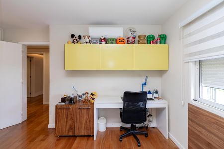 Apartamento à venda com 315m², 4 quartos e 4 vagasSuíte 3