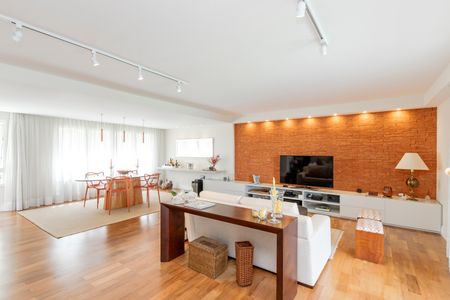 Sala de apartamento à venda com 4 quartos, 315m² em Santo Amaro, São Paulo