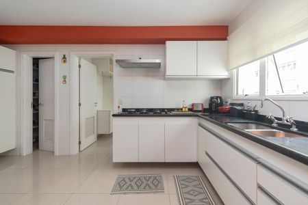 Apartamento à venda com 315m², 4 quartos e 4 vagasCozinha