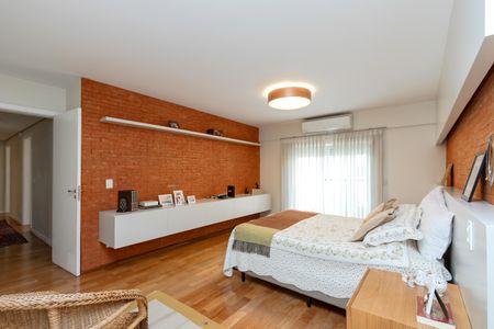 Apartamento à venda com 315m², 4 quartos e 4 vagasSuíte 1