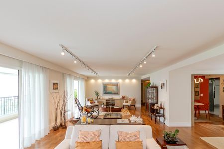 Apartamento à venda com 315m², 4 quartos e 4 vagasSala