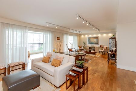 Apartamento à venda com 315m², 4 quartos e 4 vagasSala