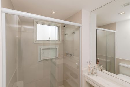 Apartamento à venda com 315m², 4 quartos e 4 vagasBanheiro da Suíte 4