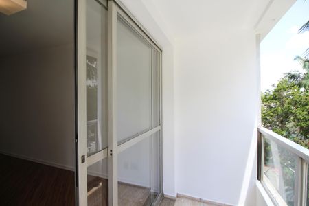 Apartamento para alugar com 70m², 1 quarto e 1 vaga Apartamento para alugar com 70m², 1 quarto e 1 vagaVaranda