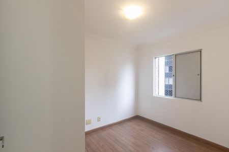 Apartamento à venda com 58m², 3 quartos e 1 vagaQuarto 2