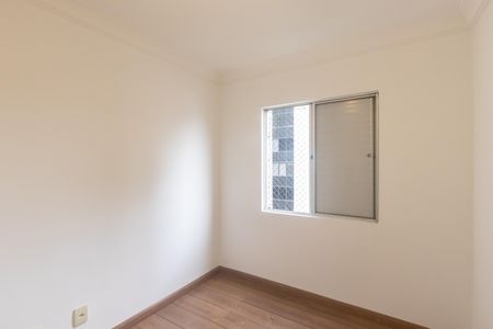 Apartamento à venda com 58m², 3 quartos e 1 vagaQuarto 2