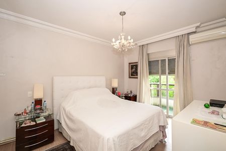 Apartamento à venda com 190m², 3 quartos e 3 vagasSuíte