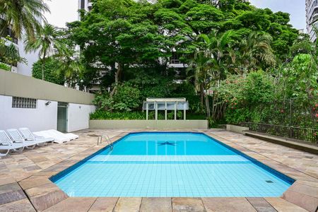 Apartamento à venda com 190m², 3 quartos e 3 vagasPiscina