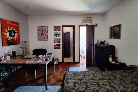 Casa à venda com 360m², 5 quartos e 3 vagasSuíte 2