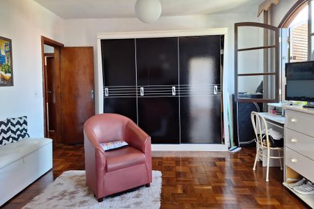 Casa à venda com 360m², 5 quartos e 3 vagasSuíte 3