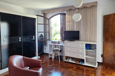 Casa à venda com 360m², 5 quartos e 3 vagasSuíte 3
