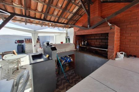 Casa à venda com 360m², 5 quartos e 3 vagasQuintal