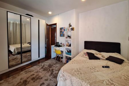 Casa à venda com 360m², 5 quartos e 3 vagasSuíte 1