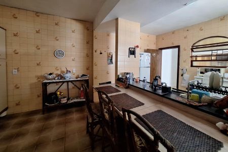 Casa à venda com 360m², 5 quartos e 3 vagasCopa