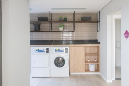 Apartamento para alugar com 33m², 2 quartos e sem vagaLavanderia