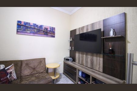 Casa à venda com 2 quartos, 250m² em Jardim Clara Regina, São Paulo