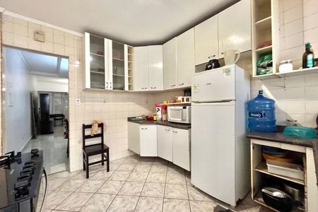 Casa à venda com 71m², 3 quartos e 2 vagas Casa à venda com 71m², 3 quartos e 2 vagasCozinha