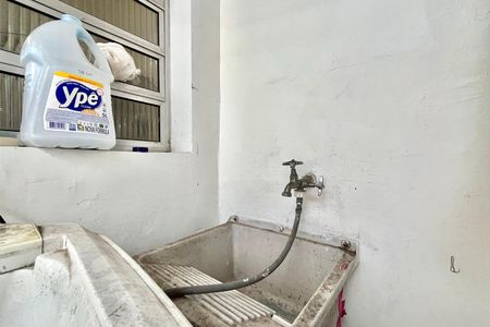Casa à venda com 71m², 3 quartos e 2 vagas Casa à venda com 71m², 3 quartos e 2 vagasÁrea de Serviço