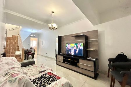 Casa à venda com 71m², 3 quartos e 2 vagas Casa à venda com 71m², 3 quartos e 2 vagasSala