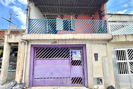 Casa à venda com 71m², 3 quartos e 2 vagas Casa à venda com 71m², 3 quartos e 2 vagasFachada