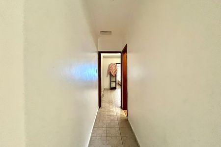 Casa à venda com 71m², 3 quartos e 2 vagas Casa à venda com 71m², 3 quartos e 2 vagasCorredor