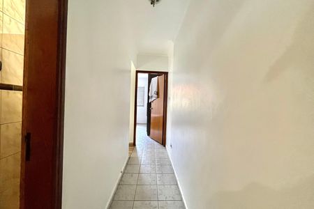 Casa à venda com 71m², 3 quartos e 2 vagas Casa à venda com 71m², 3 quartos e 2 vagasCorredor